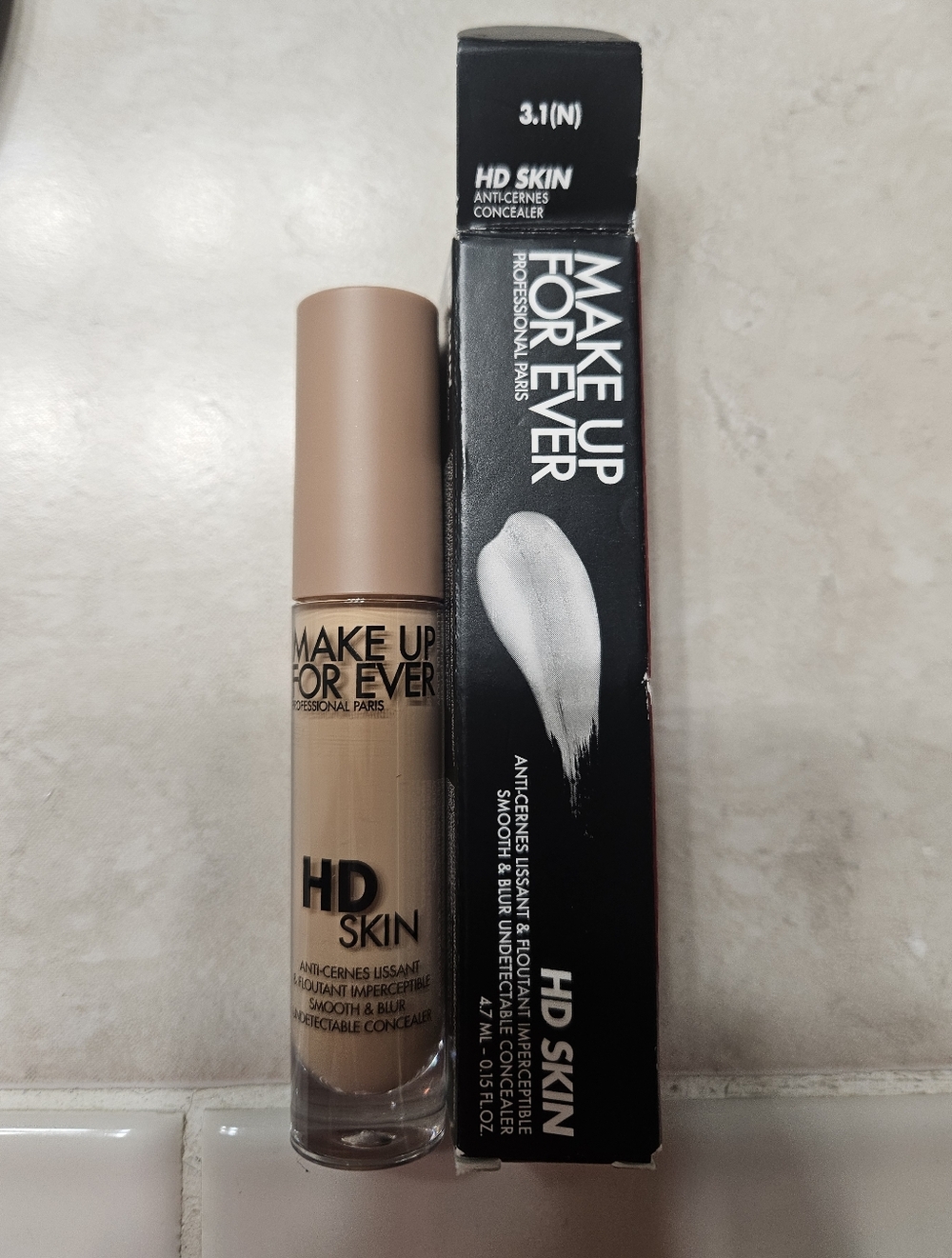 NWT HD SKIN Smooth And Blur Undetectable Under Eye Concealer